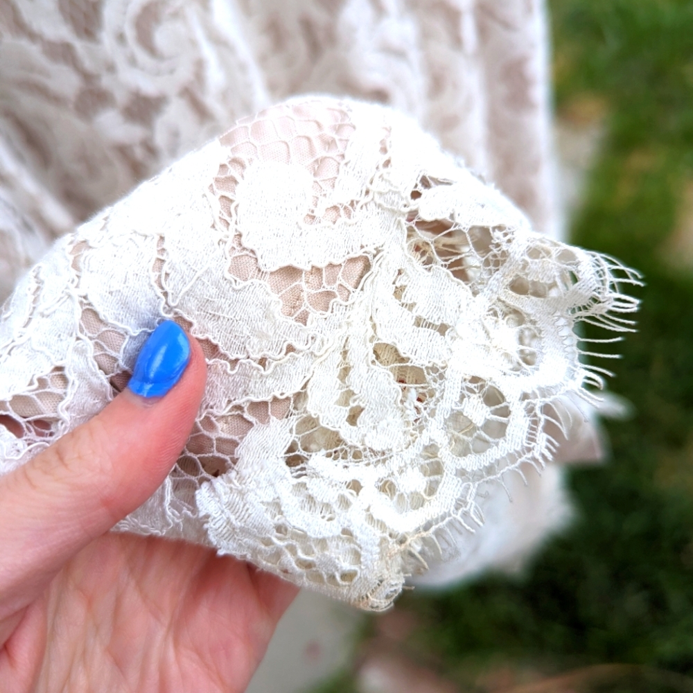 Romantic Tadashi Shoji Wedding Dress - Picture 10 of 14